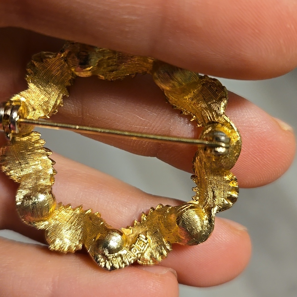 Charel Pearl Leaf Circle Brooch Designer Vintage Gold Fresh Water Pin - Picture 10 of 10